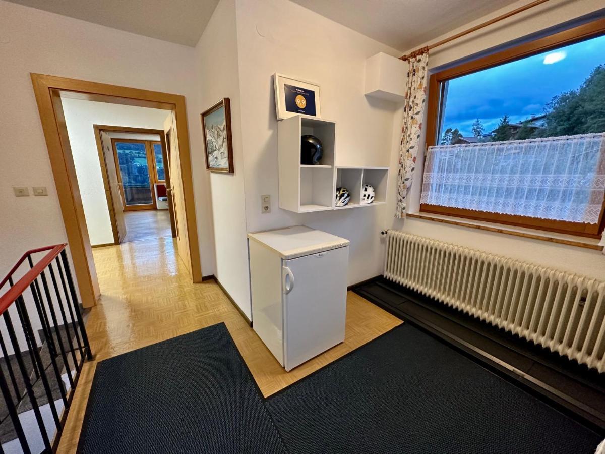 Haus Saxer Apartment มีเดอร์ส ภายนอก รูปภาพ